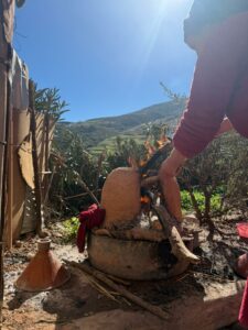 Lire la suite à propos de l’article Tajine marocain | saveurs locales et tradition 🇲🇦